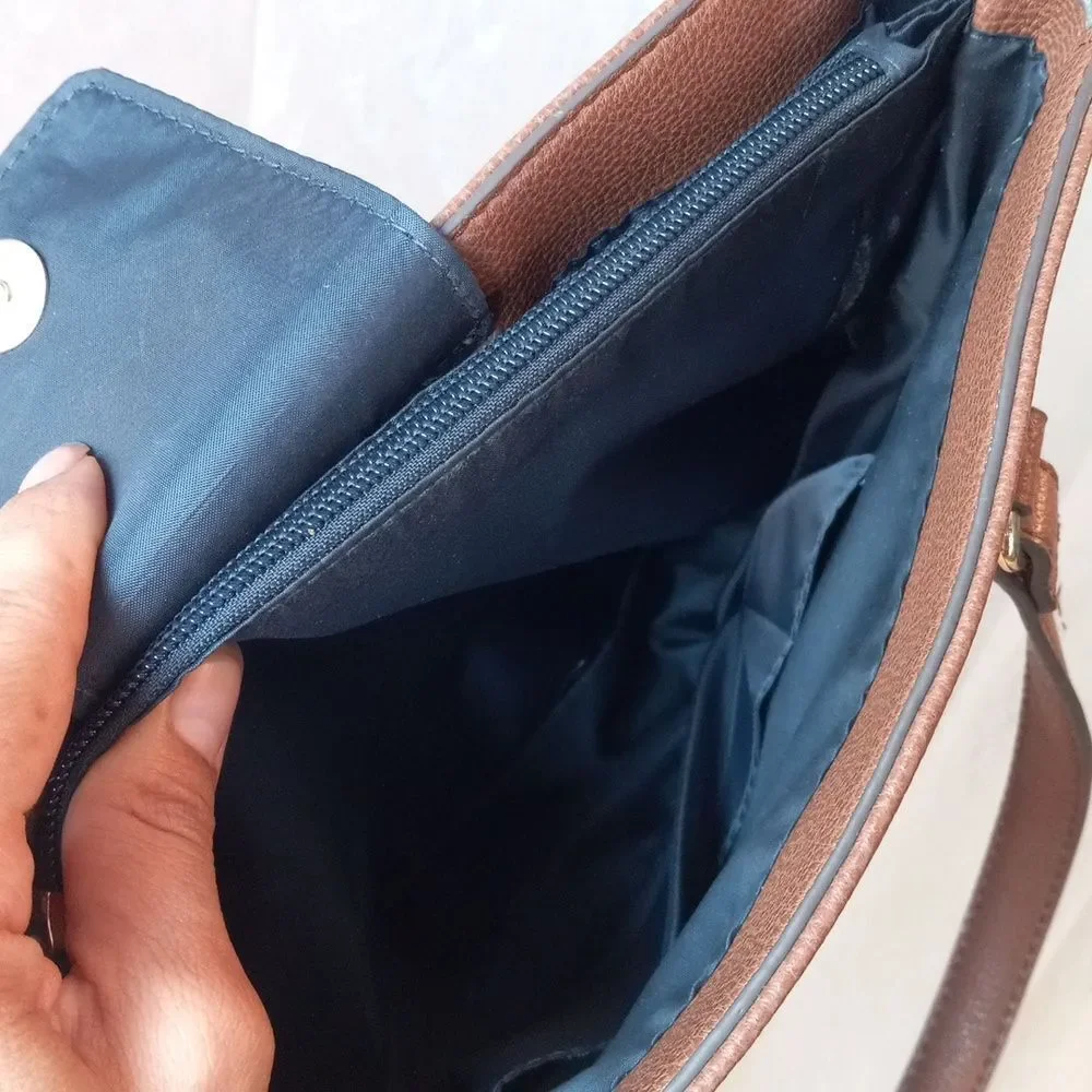 Tommy Hilfiger Tan Leather Purse